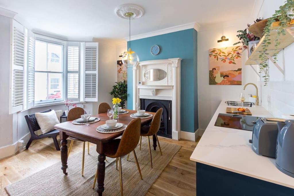 Regency Grade II Listed Townhouse By Centre And Beach Brighton Exterior foto