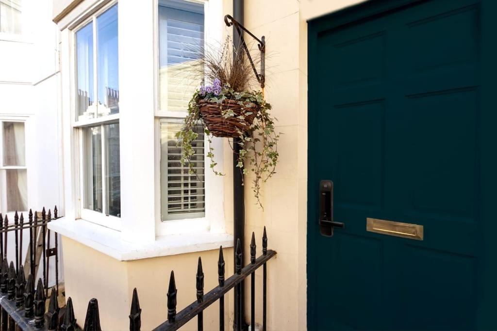 Regency Grade II Listed Townhouse By Centre And Beach Brighton Exterior foto
