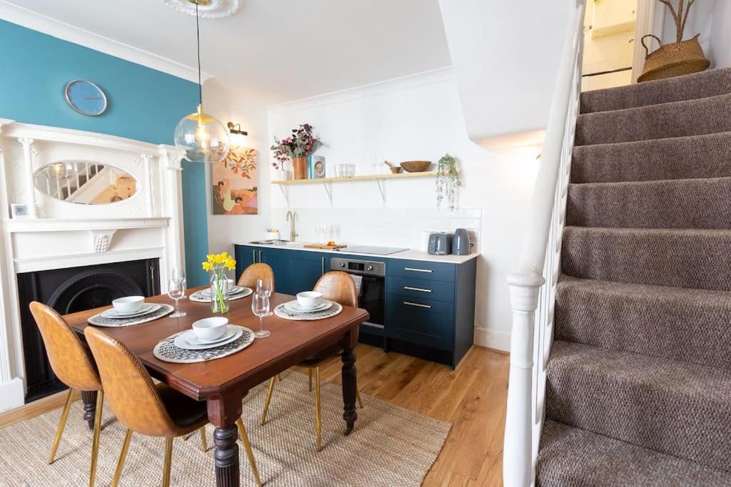 Regency Grade II Listed Townhouse By Centre And Beach Brighton Exterior foto